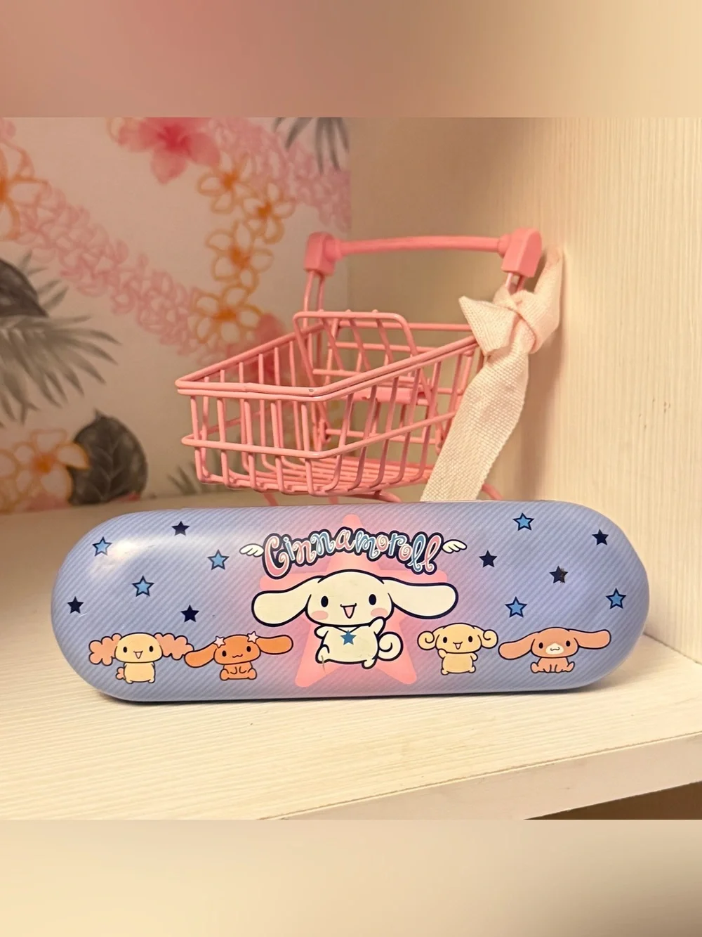 2003 cinnamoroll pencil case